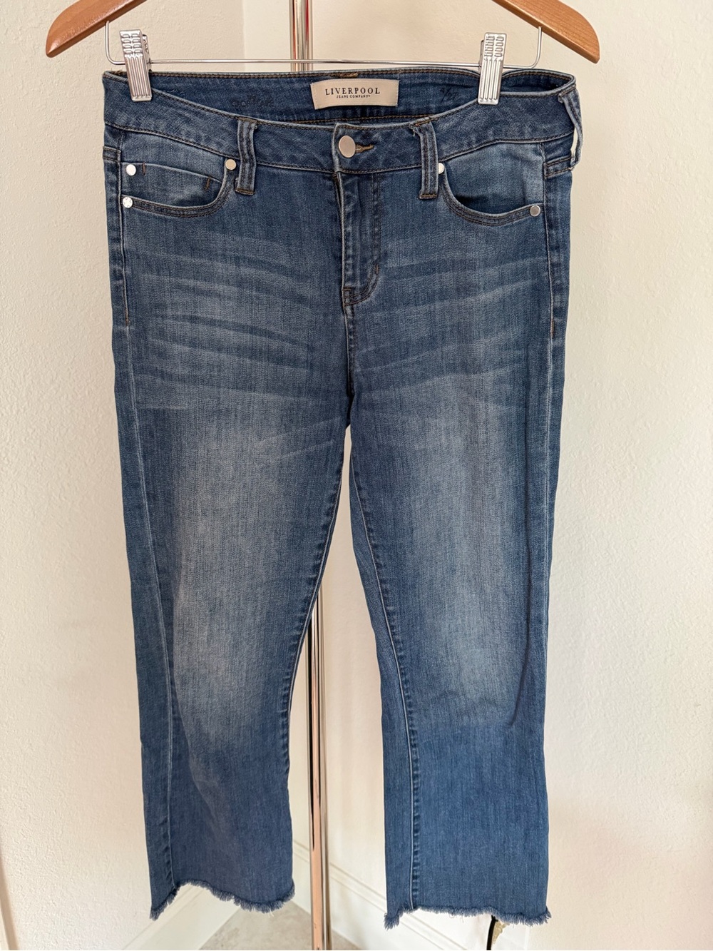 Liverpool Jeans Company Medium Blue Cropped Ankle Jeans
